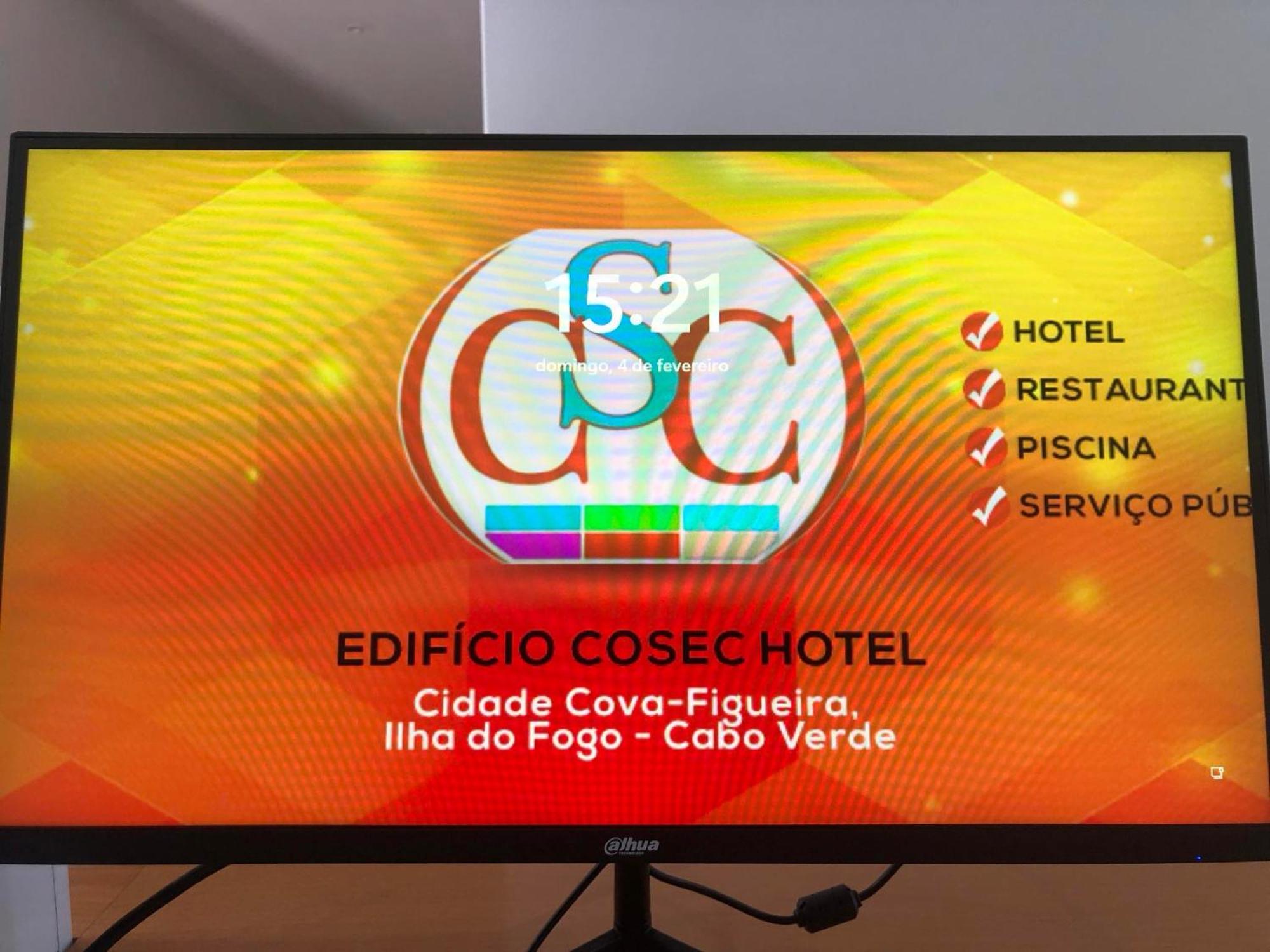 Edificio Cosec Hotel Cova Figueira Bagian luar foto